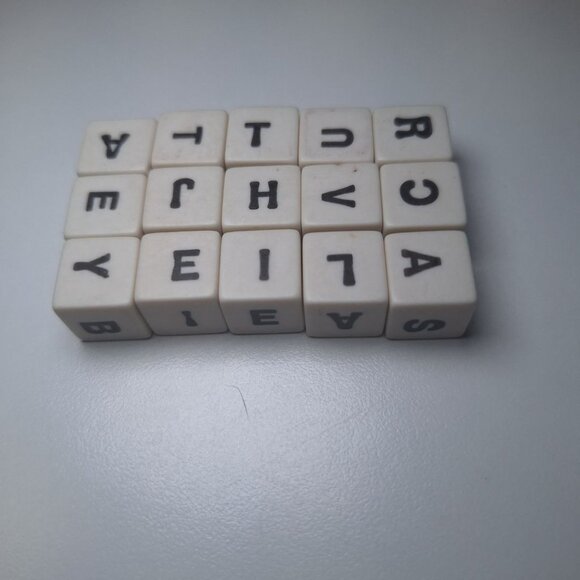 Small Alphabet Dice Game Replacement Spill Spell 15 Die Vintage Pieces 0.5 inch - Picture 3 of 6